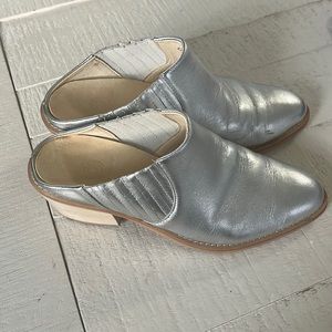 Silver Nordstrom rack clogs